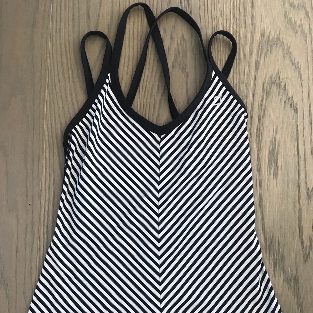 Lorna Jane tank